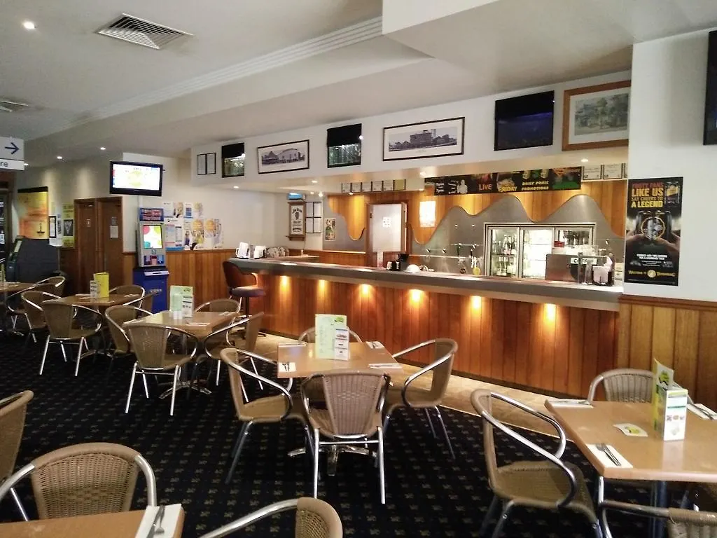 The Young Australian Hotel Gladstone 0*,  Australia